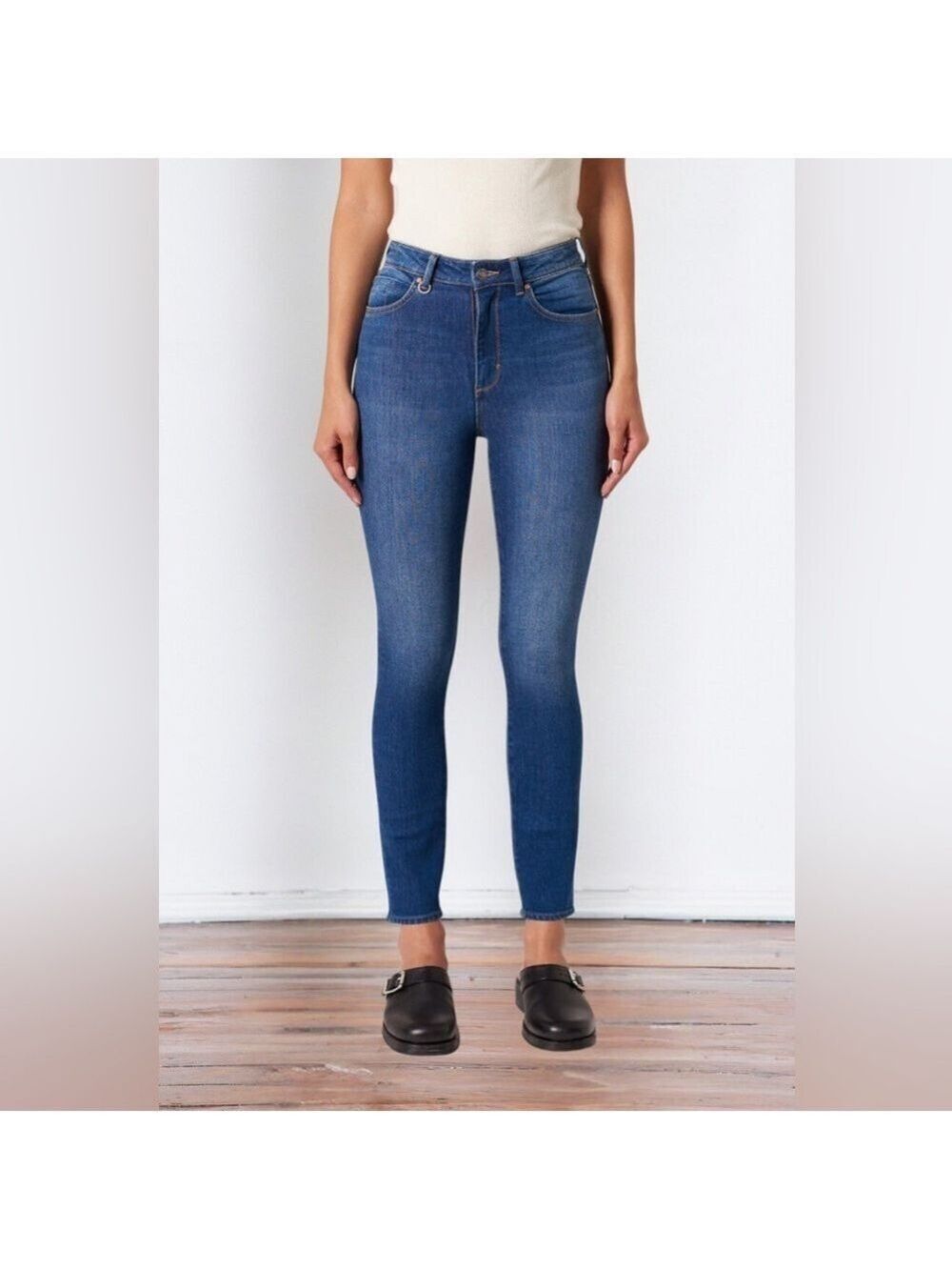 NEUW Marilyn High Rise Skinny NWT Size 8 26/30